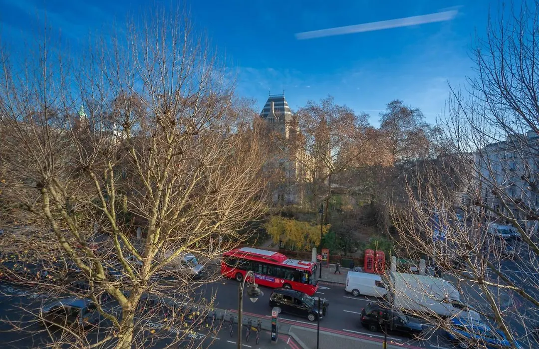 Meininger Hotel London Hyde Park-1