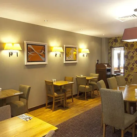 Premier Inn London Hanger Lane-3
