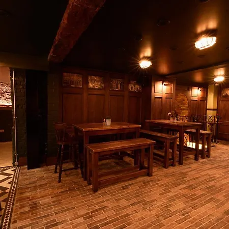 The Kings Arms Pub & Boutique Rooms-3