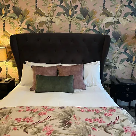 The Clerk & Well Pub And Rooms-3