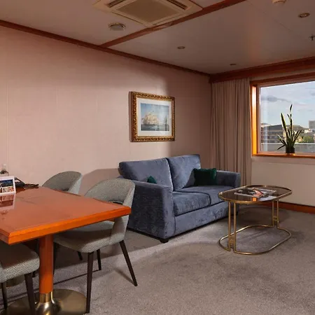 Sunborn London Yacht Hotel-3