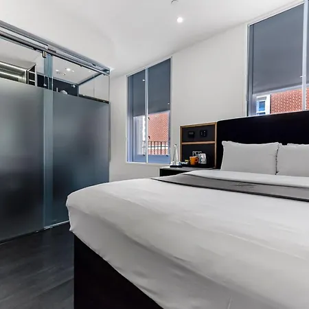 The Z Hotel Strand-2
