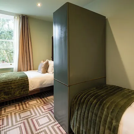 Best Western Burns Hotel Kensington-3