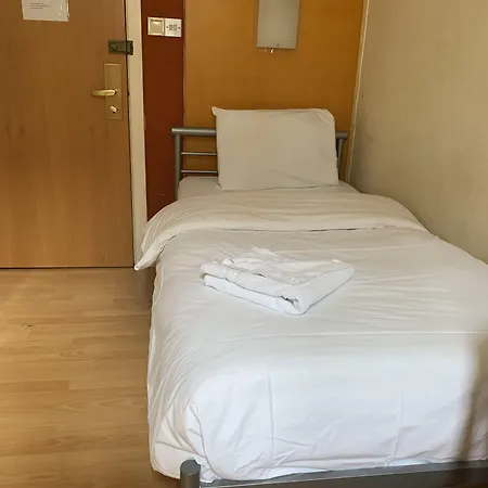 Berkeley Court Hotel-2