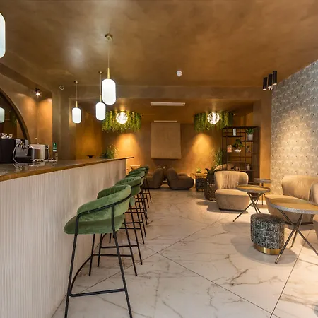 King Solomon Hotel- Golders Green-3