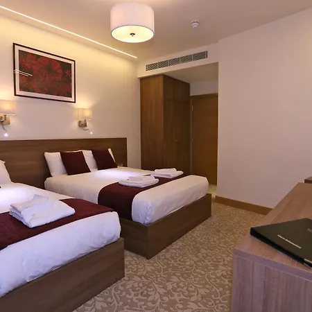 London Kings Hotel-2