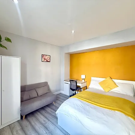Kings Cross Guest House-2