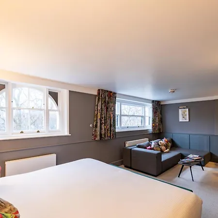 The Goodenough Hotel London-2