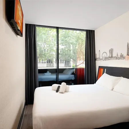 Easyhotel London City Shoreditch-3