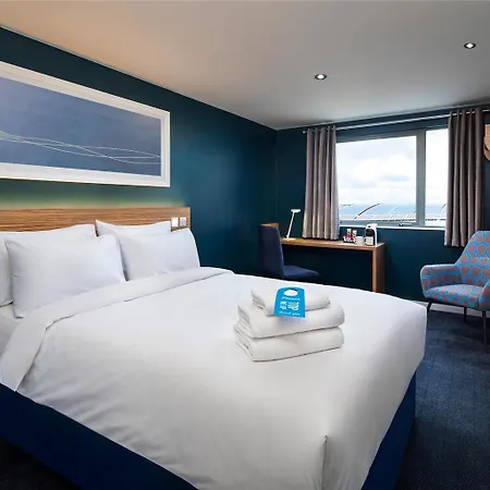 Travelodge Excel-2