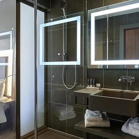 Novotel London Excel-3