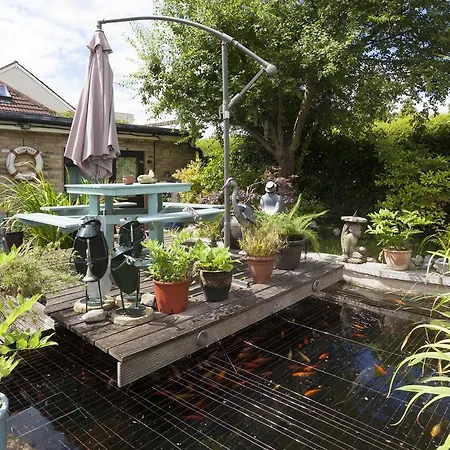 Melrose House-2